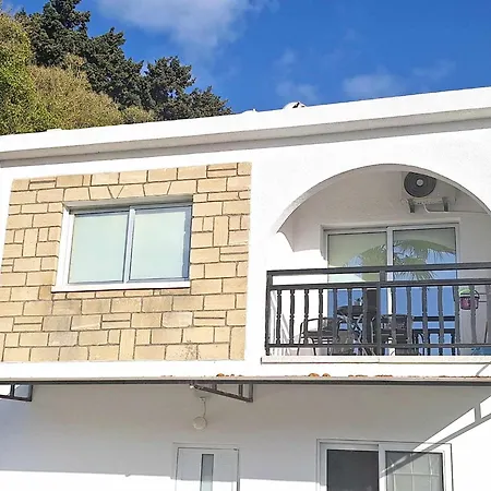 公寓 Charming Retreat Kato 400m To The Paphos