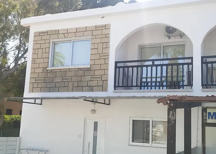 アパート Charming Retreat Kato 400m To The