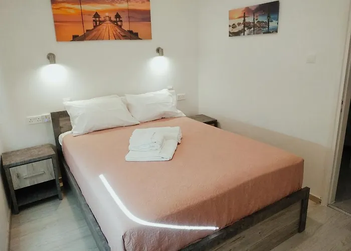 アパート Charming Retreat Kato 400m To The