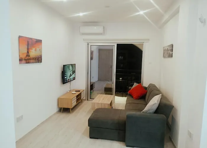 Charming Retreat Kato 400m To The パ フォス