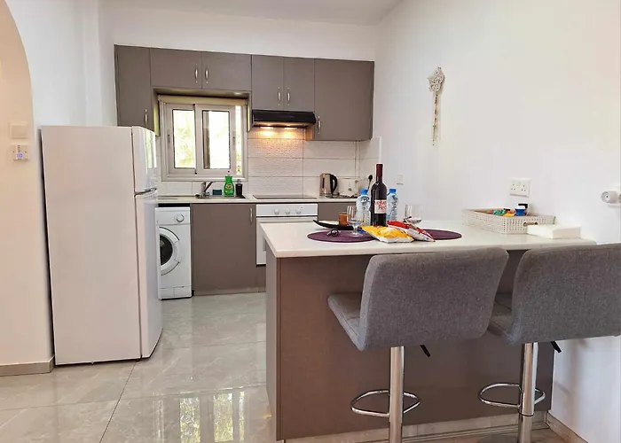 Charming Retreat Kato 400m To The *