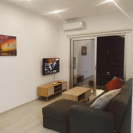 Charming Retreat Kato 400m To The Апартаменты