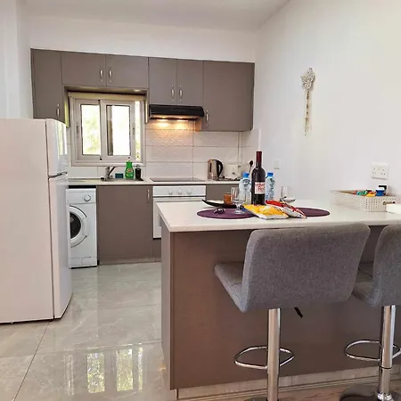 Charming Retreat Kato 400m To The *