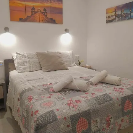 Charming Retreat Kato 400m To The דירה *