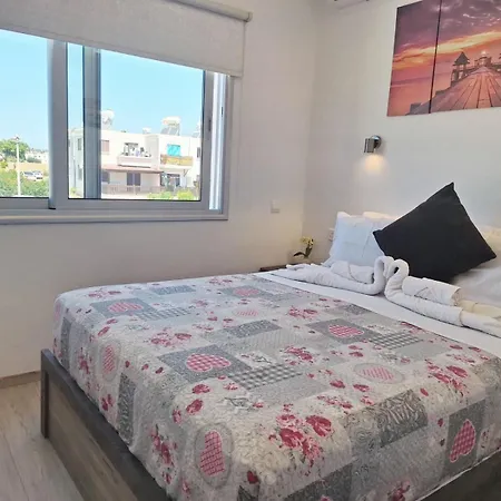 Charming Retreat Kato 400m To The Paphos
